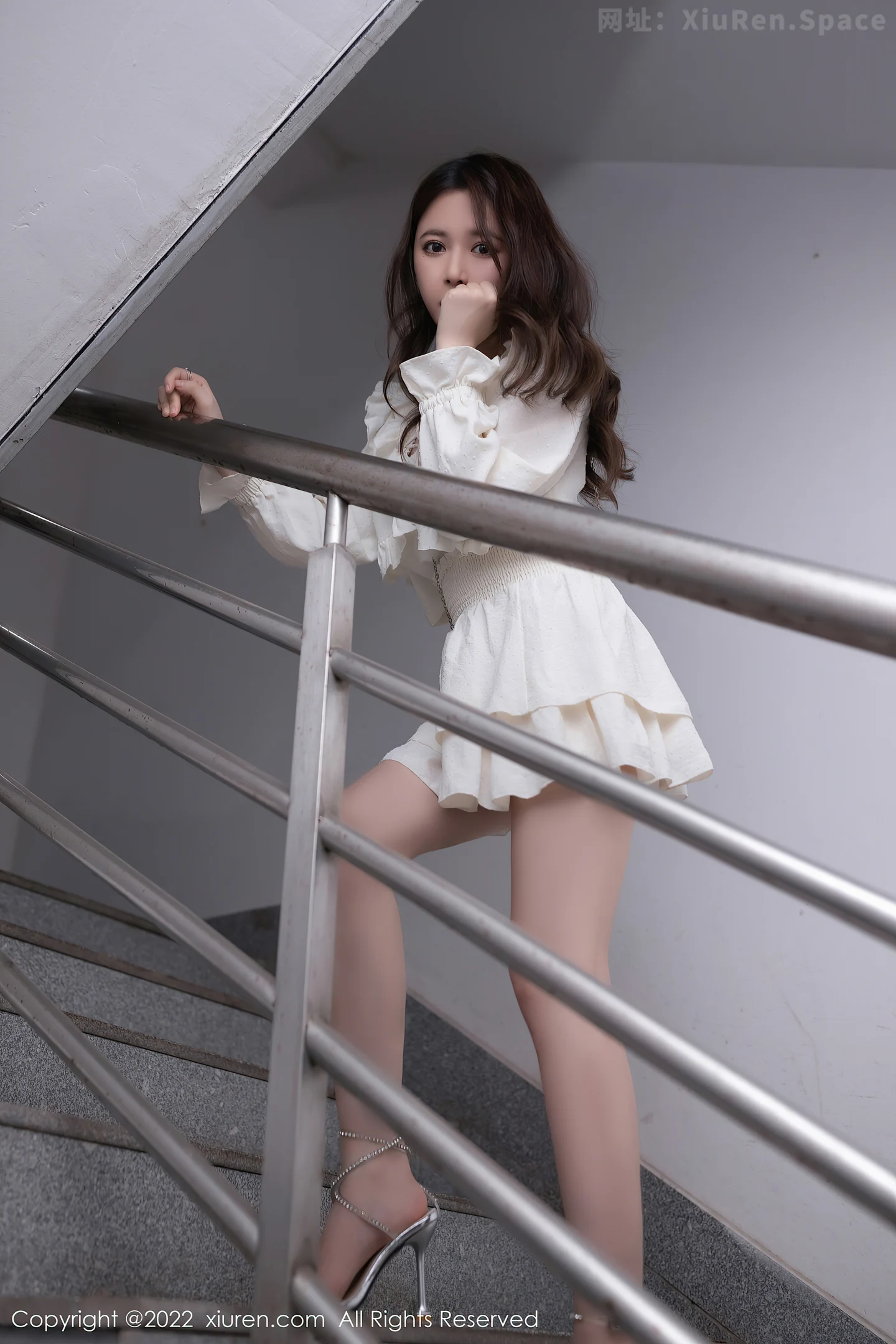 图片[5]-[XiuRen秀人网] VOL.5322 模特鱼子酱Fish云南旅拍性感白色蕾丝内衣秀曼妙身姿诱惑写真78P-秀人网官方网站